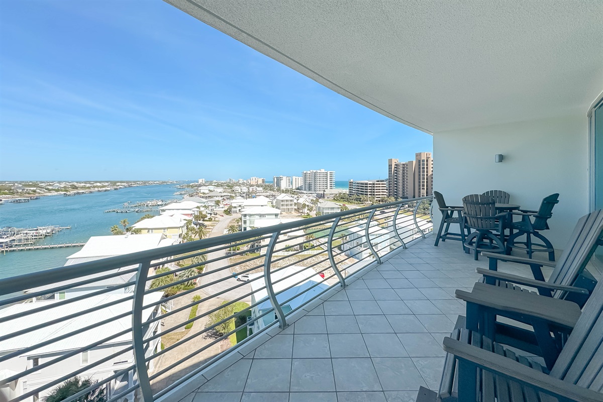 This architectural design seamlessly integrates indoor and outdoor living with a spacious balcony offering expansive water views. The perfect extension of the living space for enjoying the coastal ambiance.