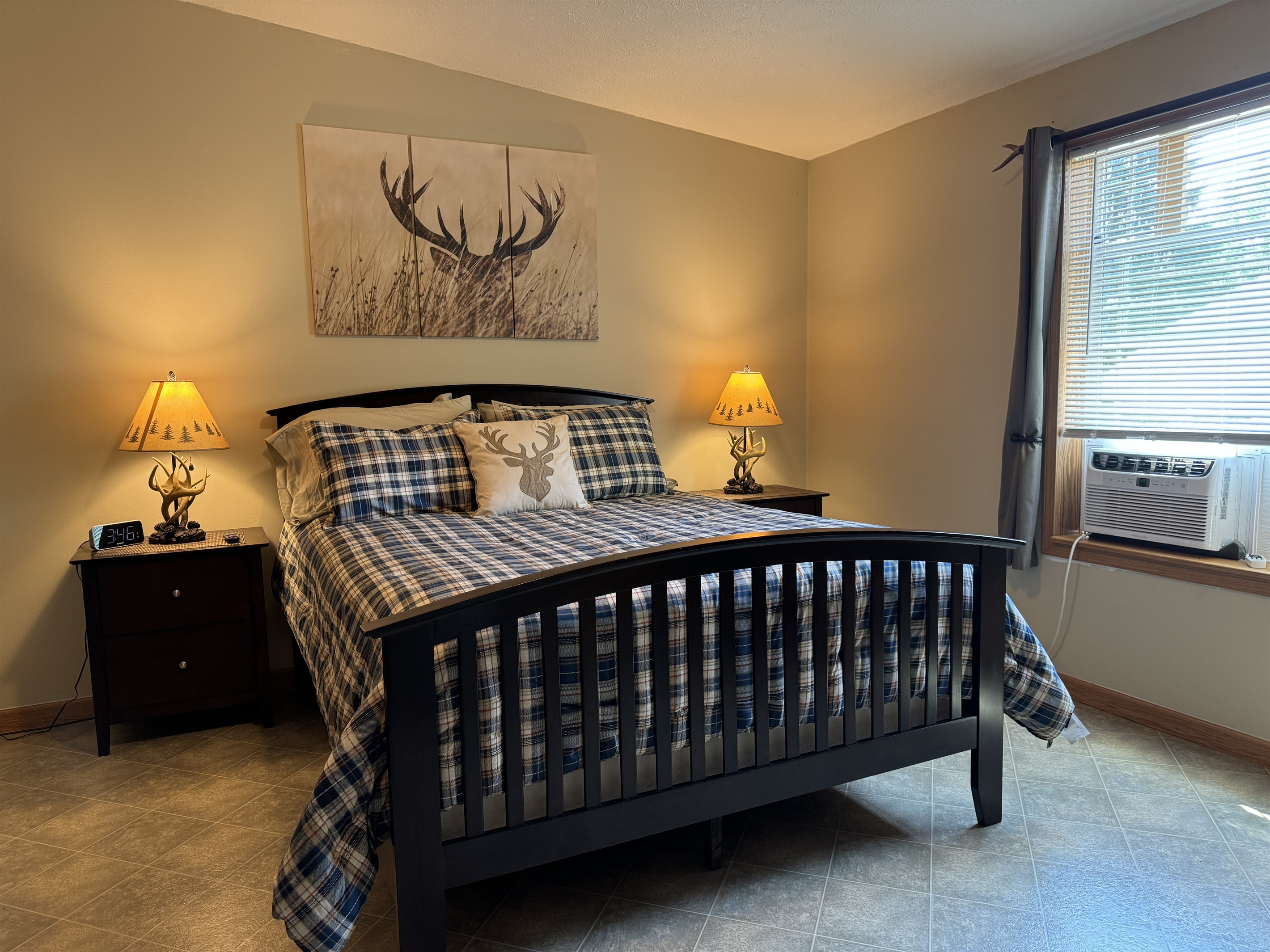 Primary queen bedroom with ensuite bath