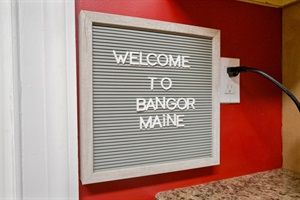 Welcome to Bangor sign
