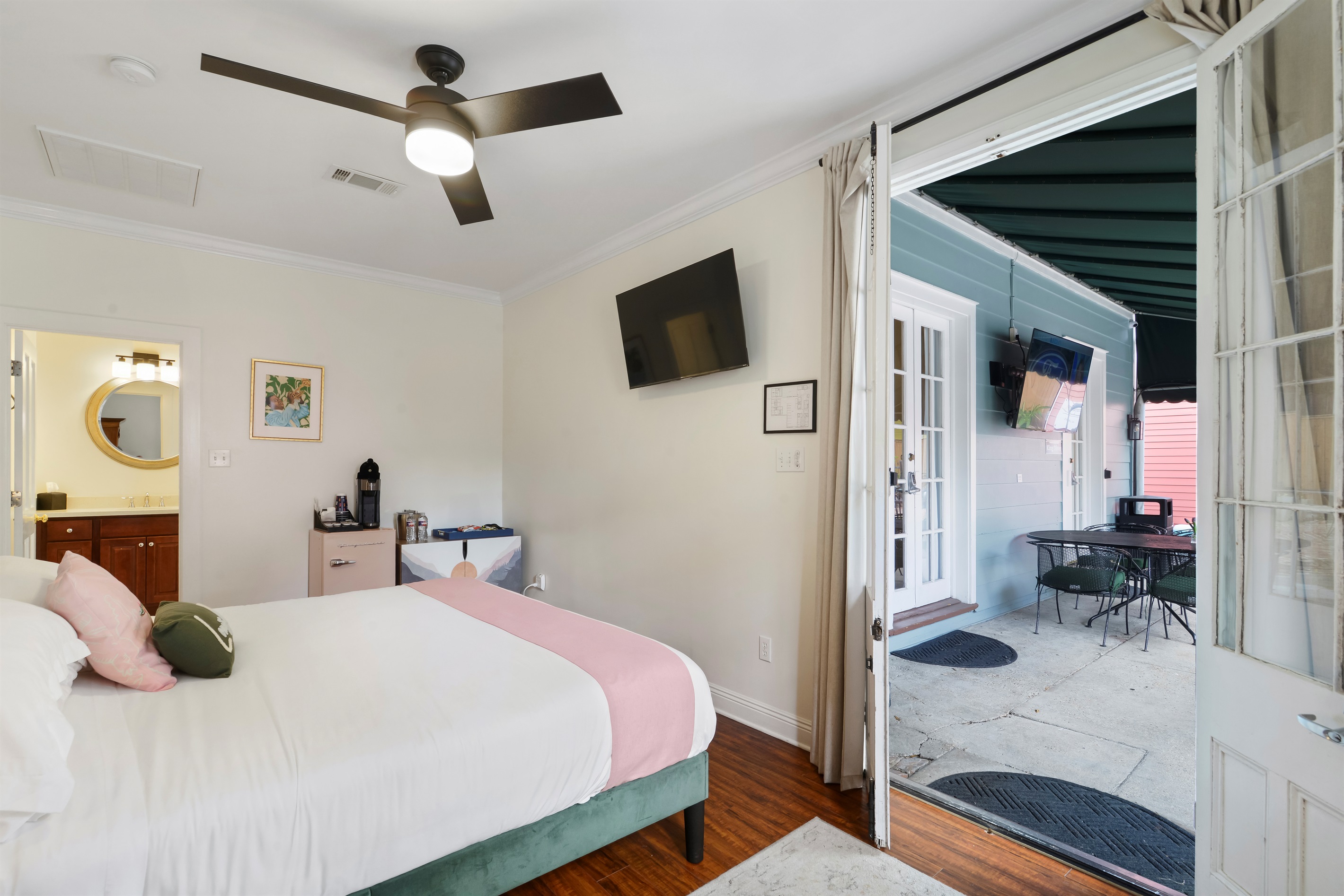 The White Guest House 4