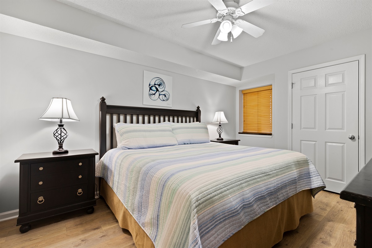King bed in 2nd bedroom