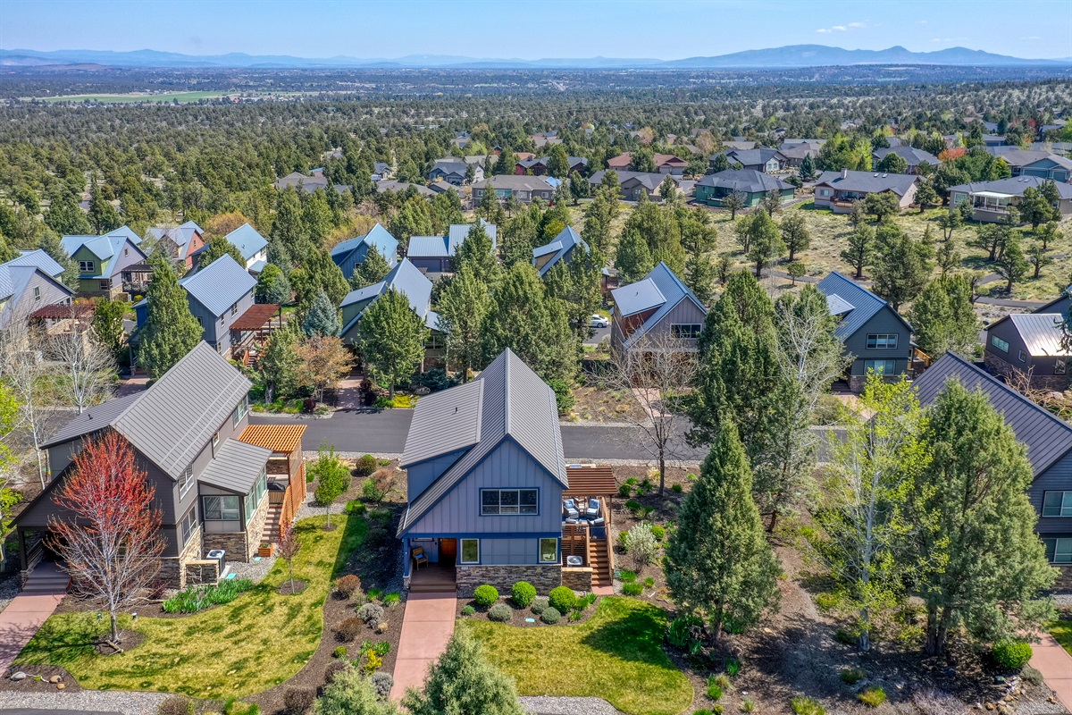 Resort style home nestled in Eagle Crest