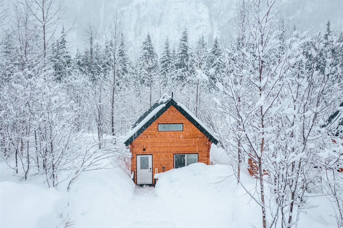 Front of Luna Lodge in the heart of winter.