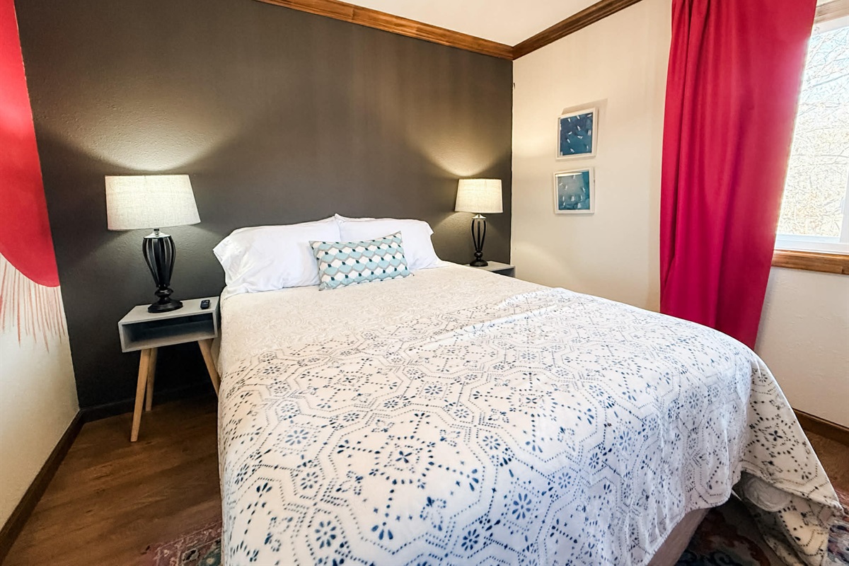 BEDROOM #2: Queen bed, smart TV.