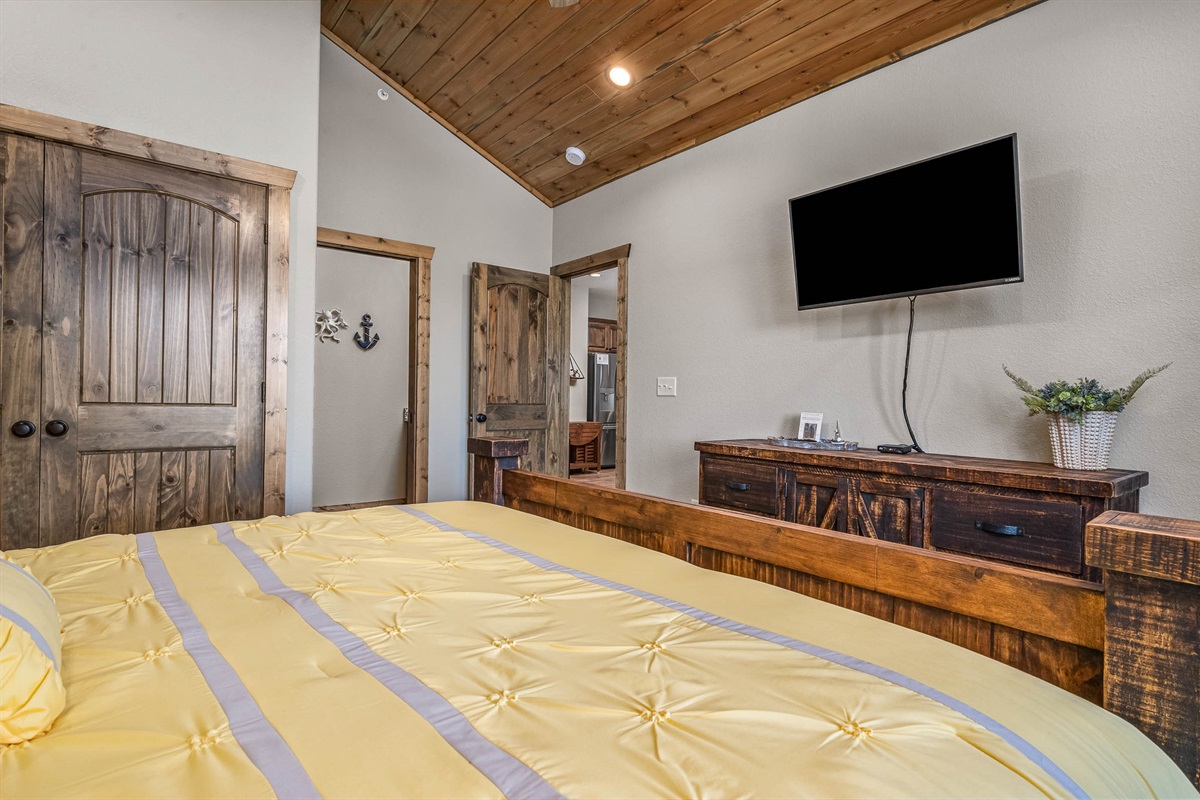 King bedroom #1
