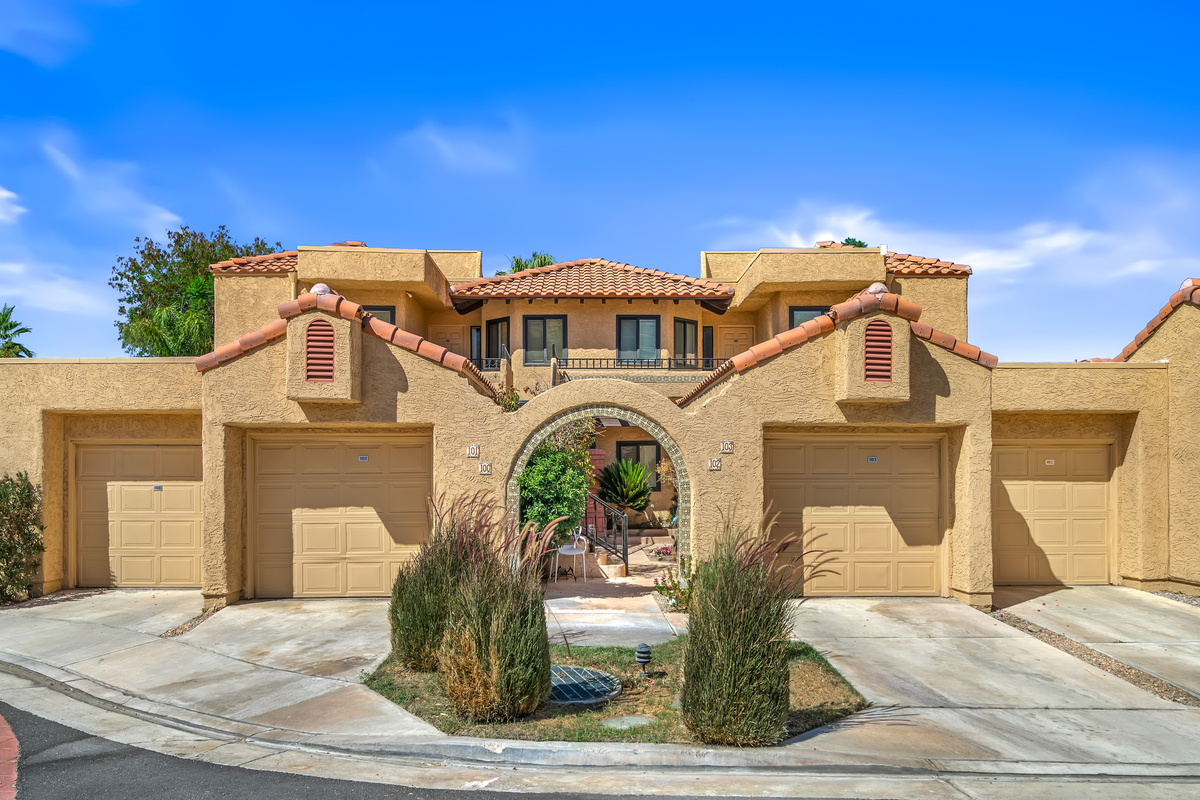 One car garage