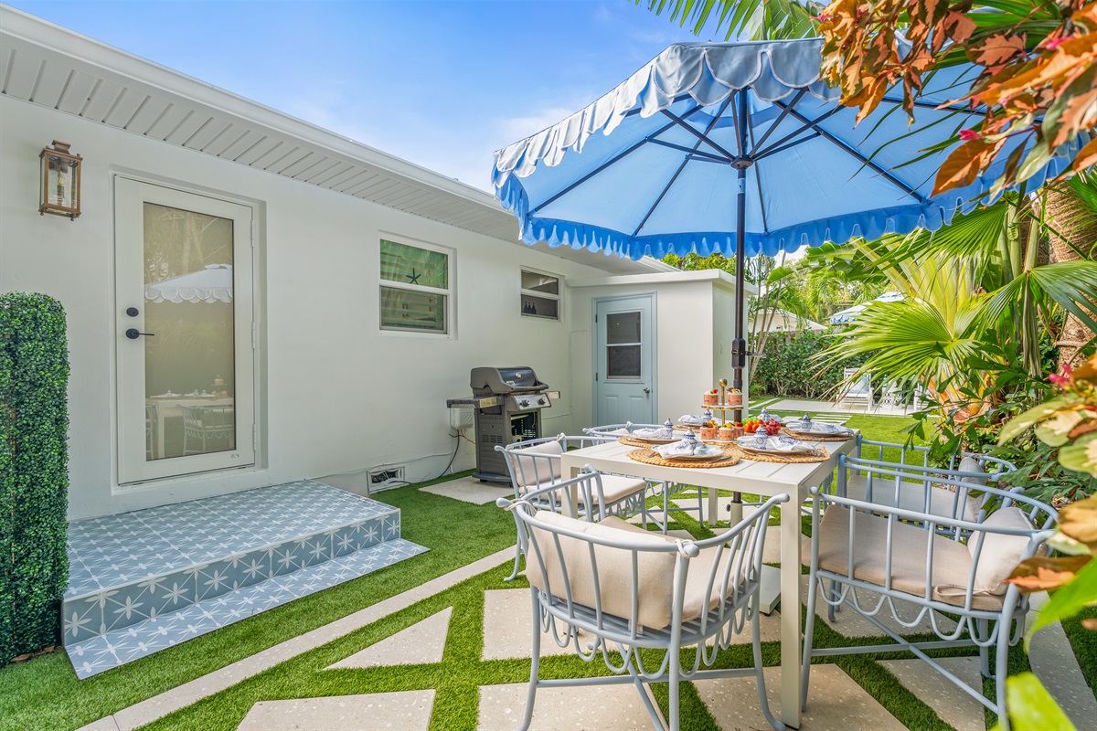 A private oasis&mdash;the perfect blend of indoor-outdoor living.