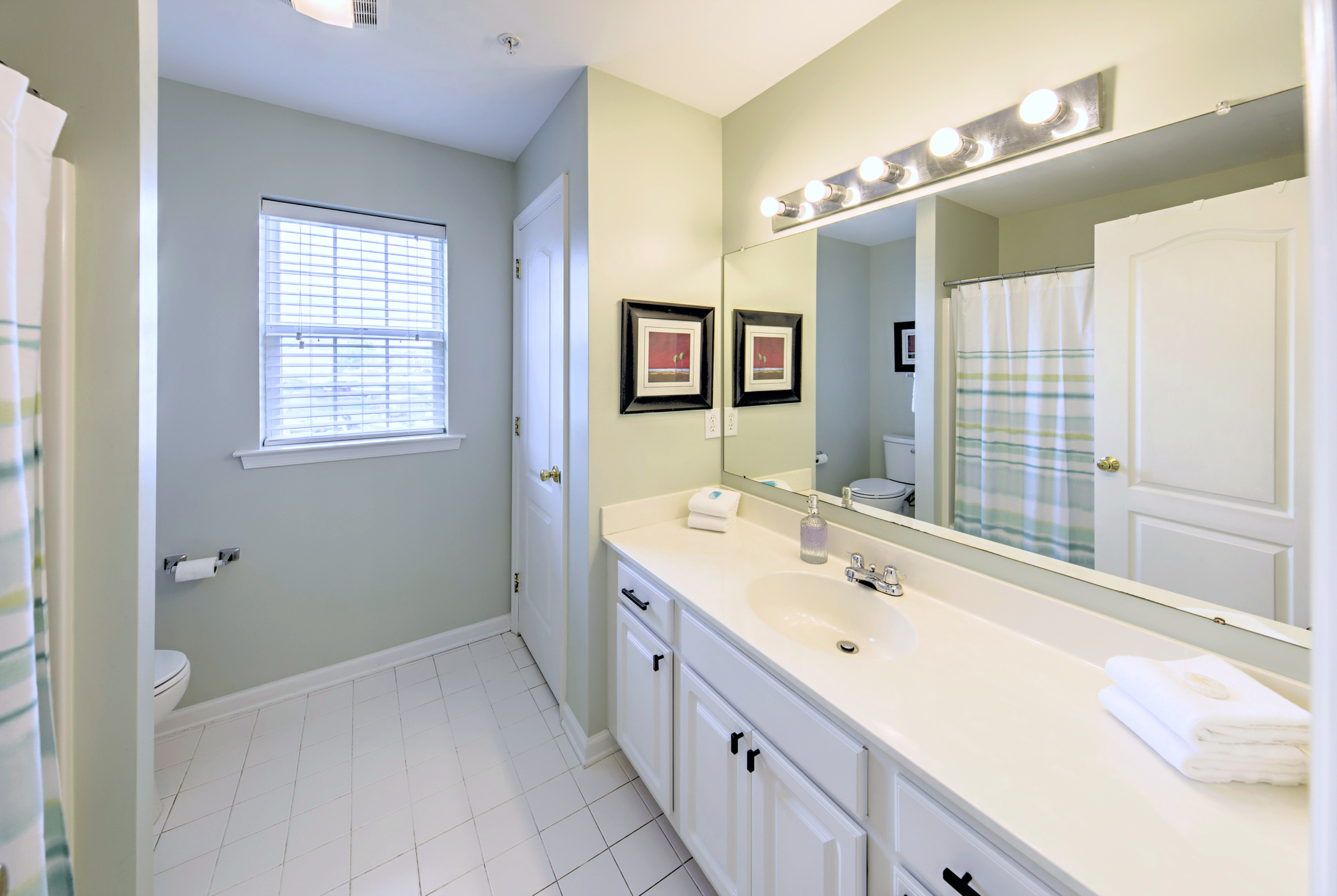 Bathroom #2