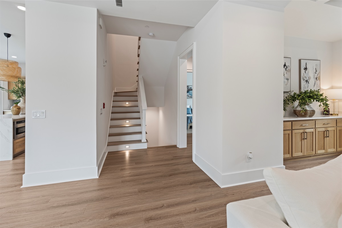 2nd Floor Landing