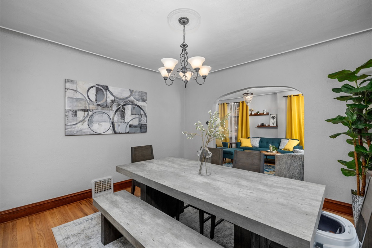 Dining room with seating for up to 8.  One kid booster seat and  8-in-1 convertible high chair provided. Additional dining space in kitchen for 4.