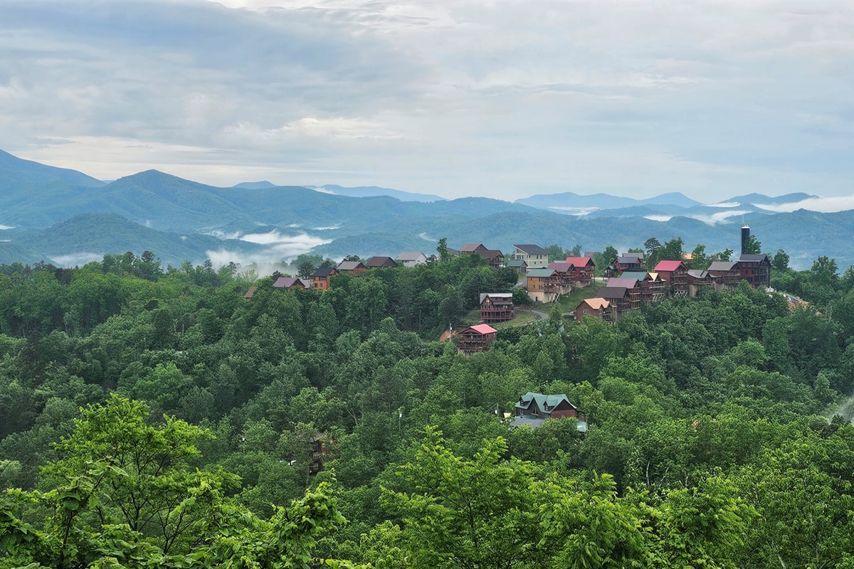 When the locals stop and take pictures, you know you have amazing views! A local contractor said, "this might be the most amazing view I've seen anywhere around! Now that's saying something!