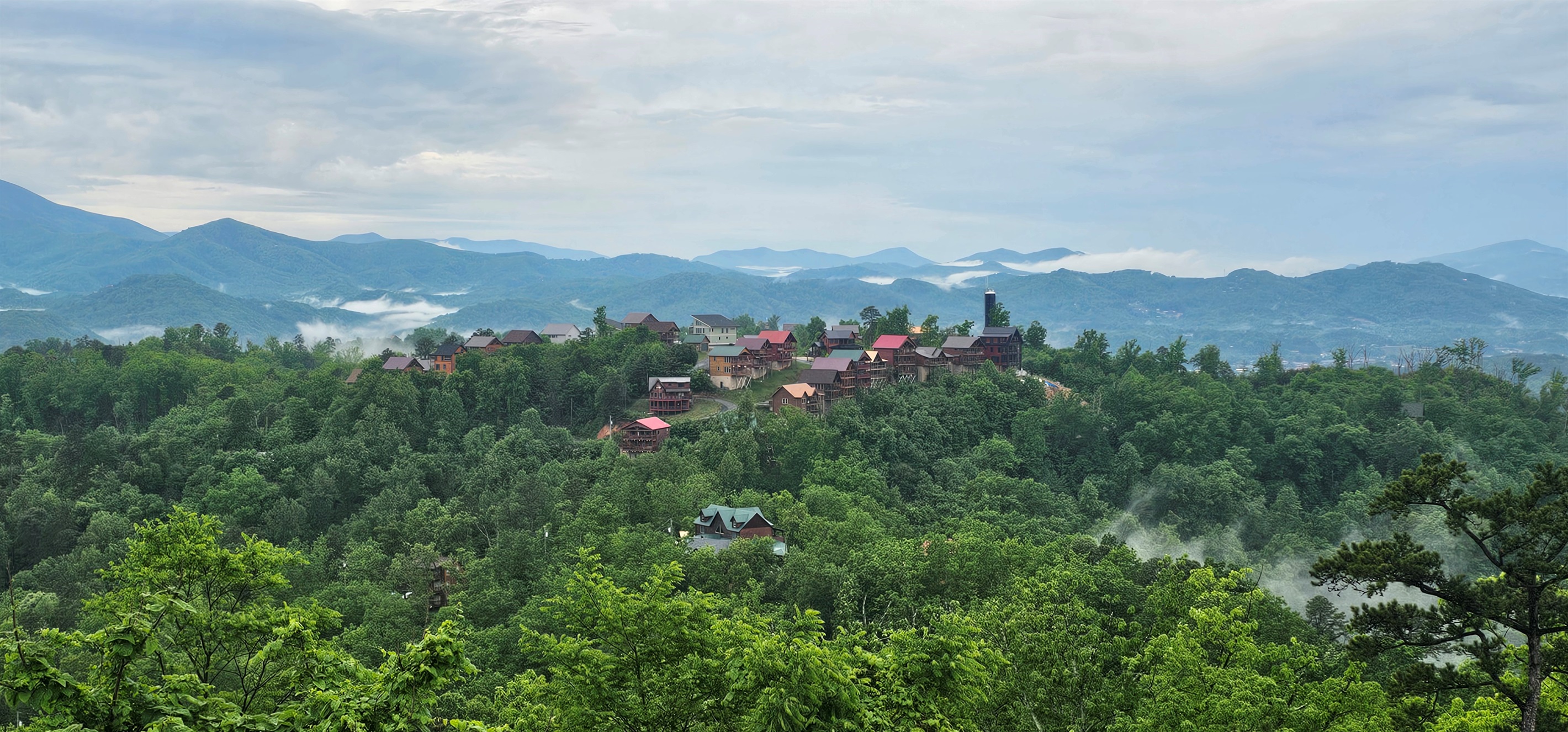 When the locals stop and take pictures, you know you have amazing views! A local contractor said, "this might be the most amazing view I've seen anywhere around! Now that's saying something!