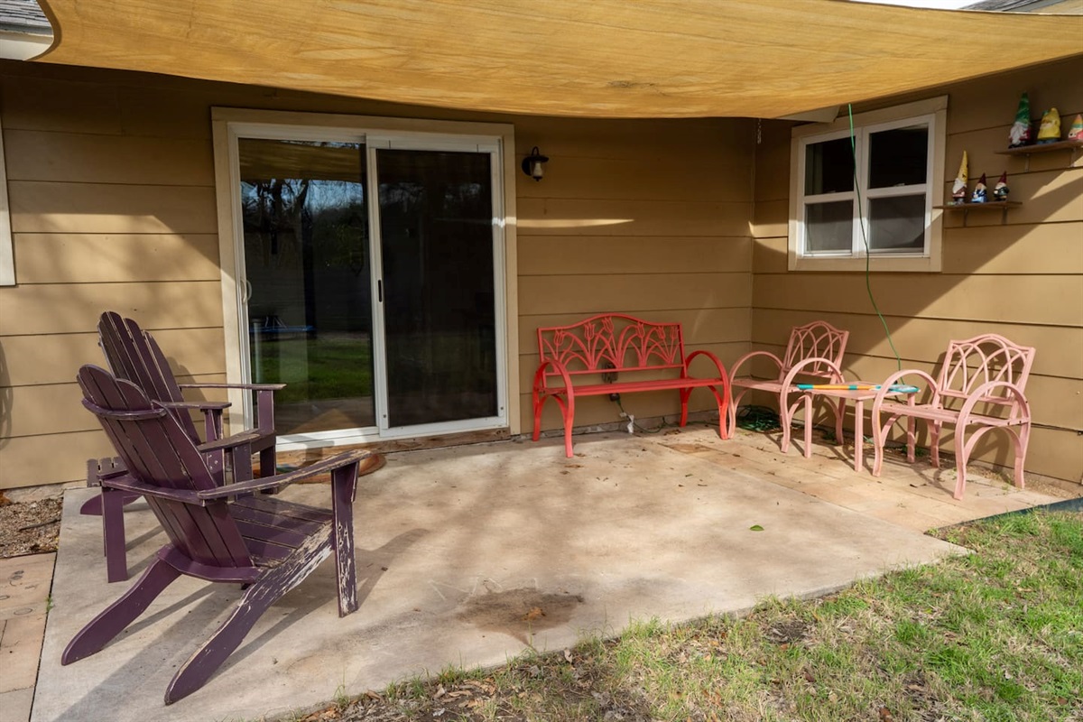 Enjoy the Fresh Air with Ample Seating