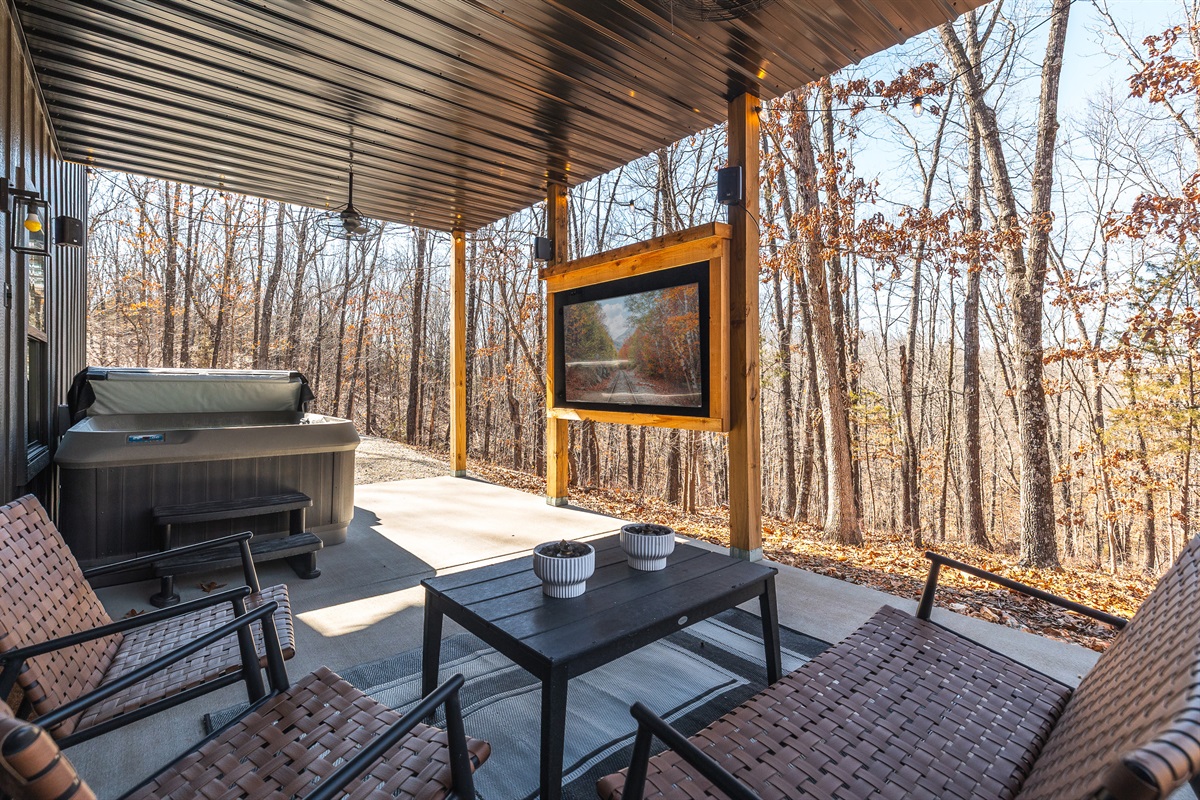 Outdoor entertainment and hot tub!
