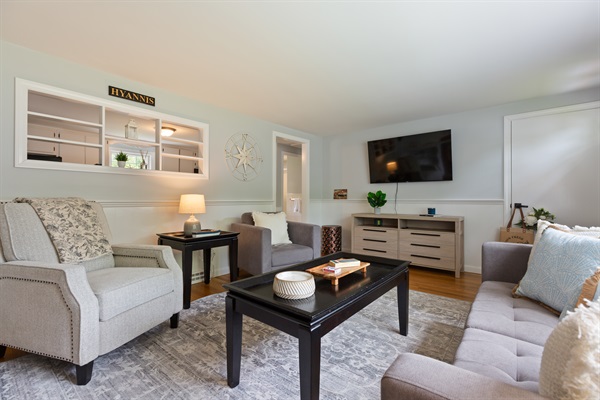Step into comfort at Homeport Hideaway! Our inviting living area is the perfect place to relax, gather, and feel right at home.