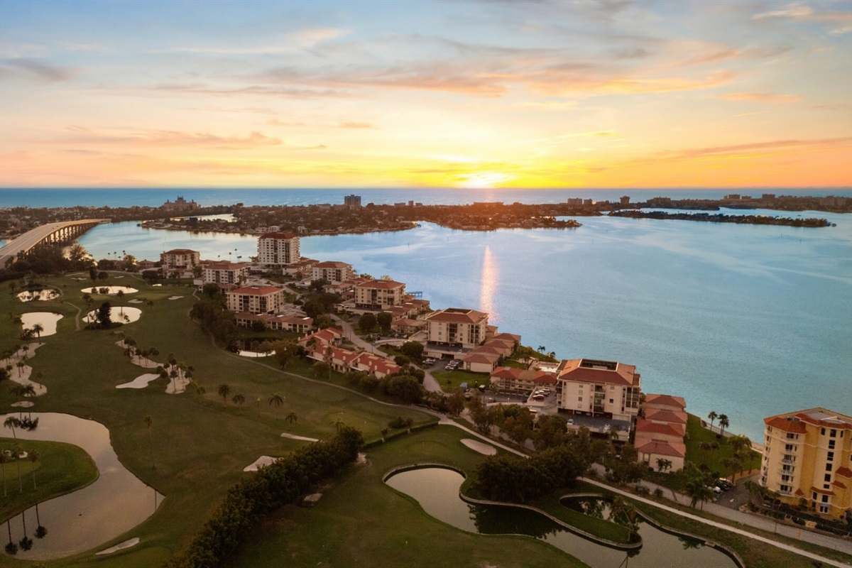 Take in sweeping views of Isla del Sol&rsquo;s lush landscapes, sparkling waterways, and resort-style amenities.