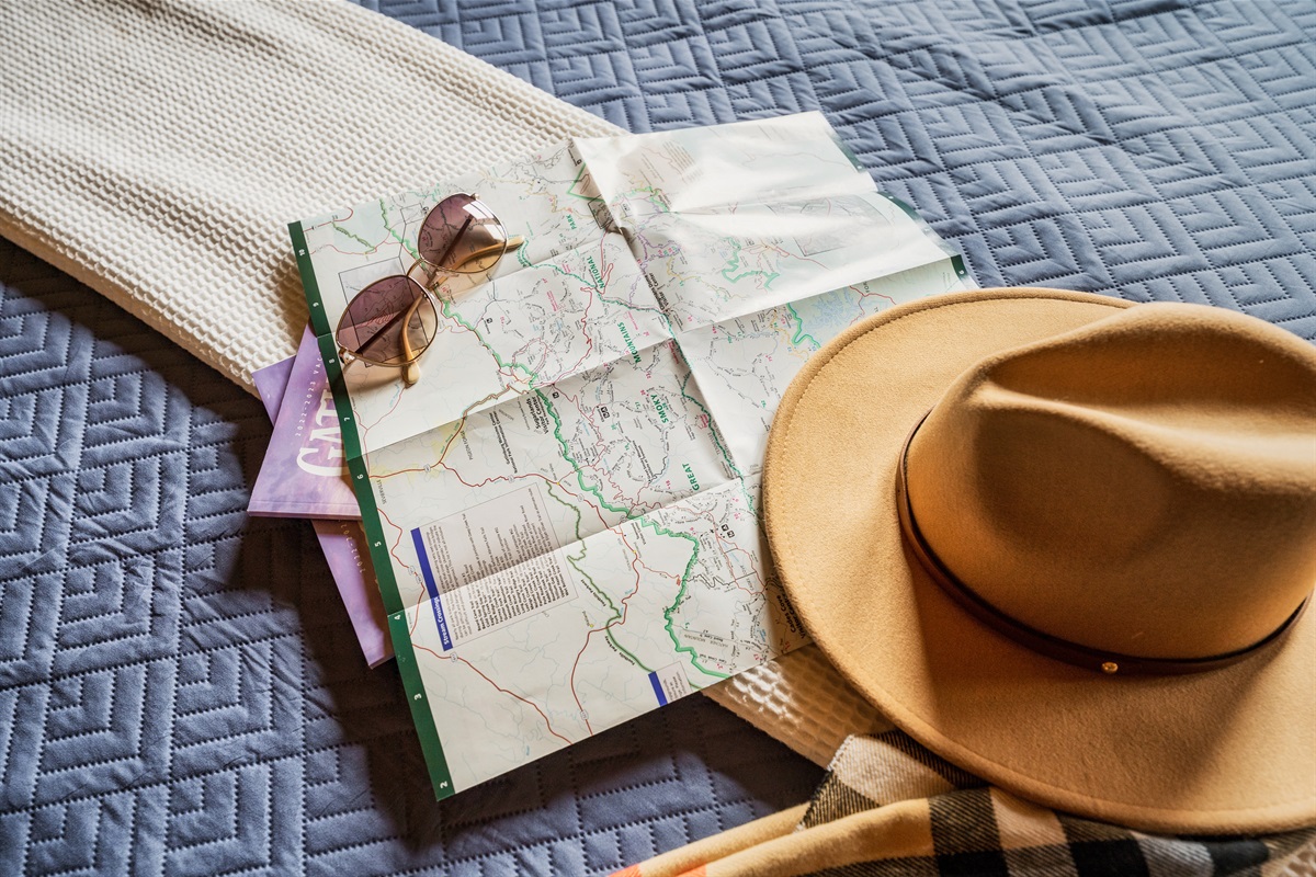 Start planning your next adventure with us! From cozy cabin I've got the perfect home base for your travels. Book now and let the countdown begin!
