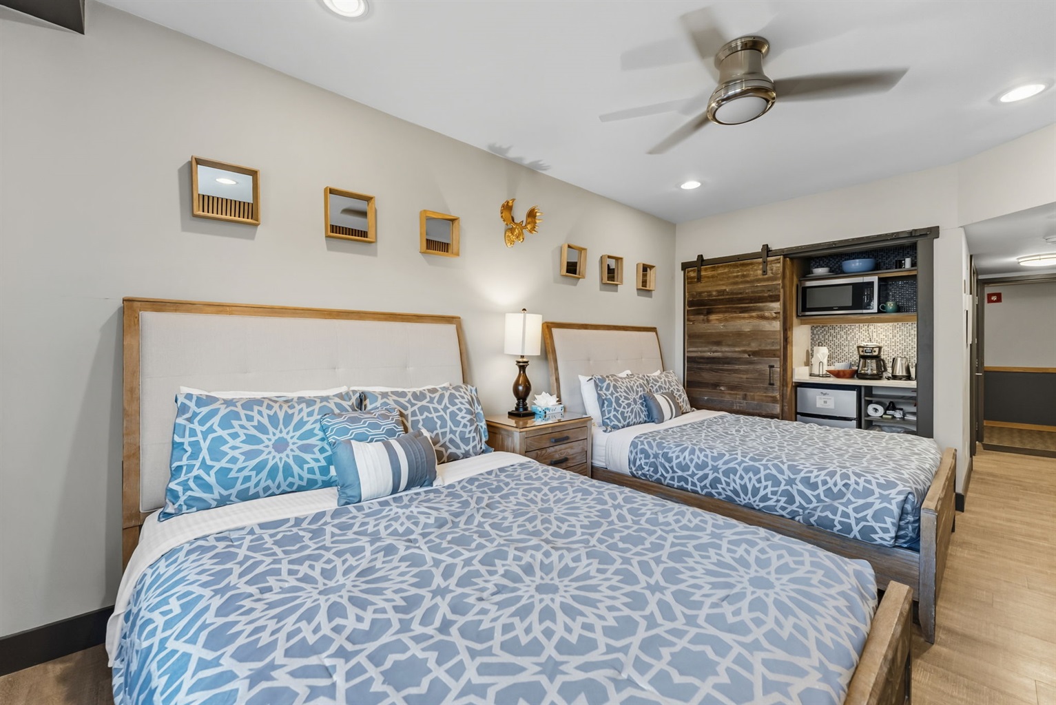 Hotel style bedroom, two Queen beds, Smart TV