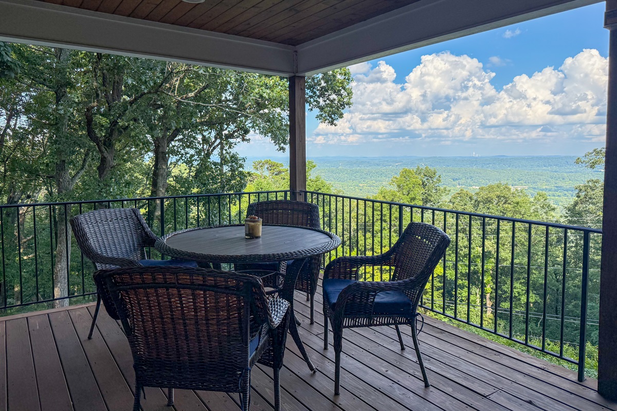 Gather around the outdoor table enjoying your favorite meal while soaking in the scenery.