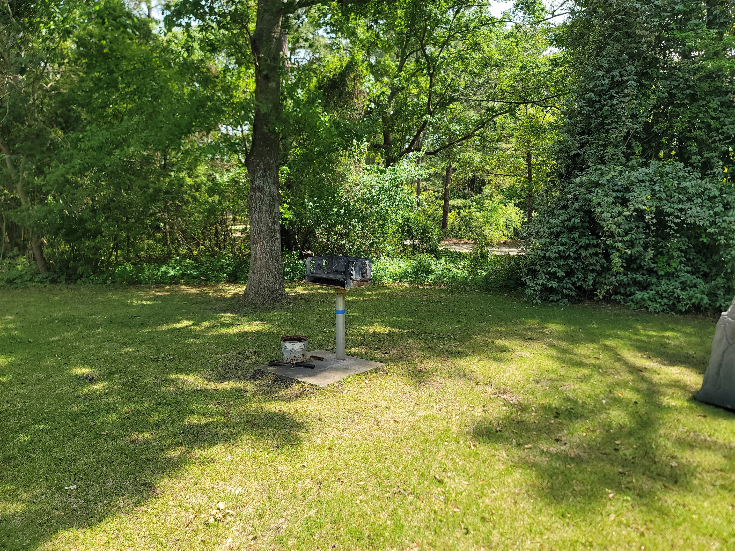 Community charcoal grill