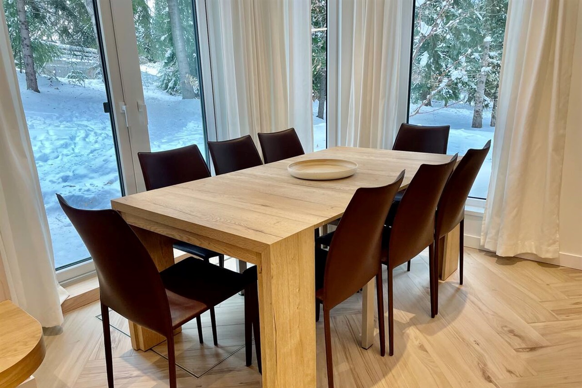 Expandable Dining Table shown w/ 3 expansion leaves provides seating for 6-8 ppl. A 4th leaf can be added increasing table to 90" or reduced to a single W37" x L17" desk size surface. 