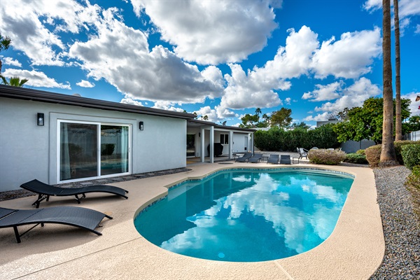Smell the burgers on the grill while you bask in the Scottsdale sun.