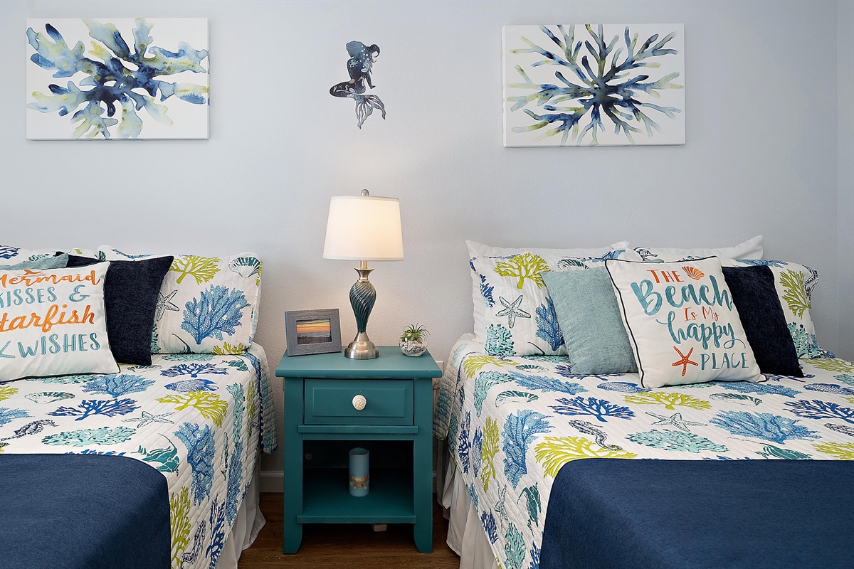 Relax & feel the coastal vibe in the guest bedroom