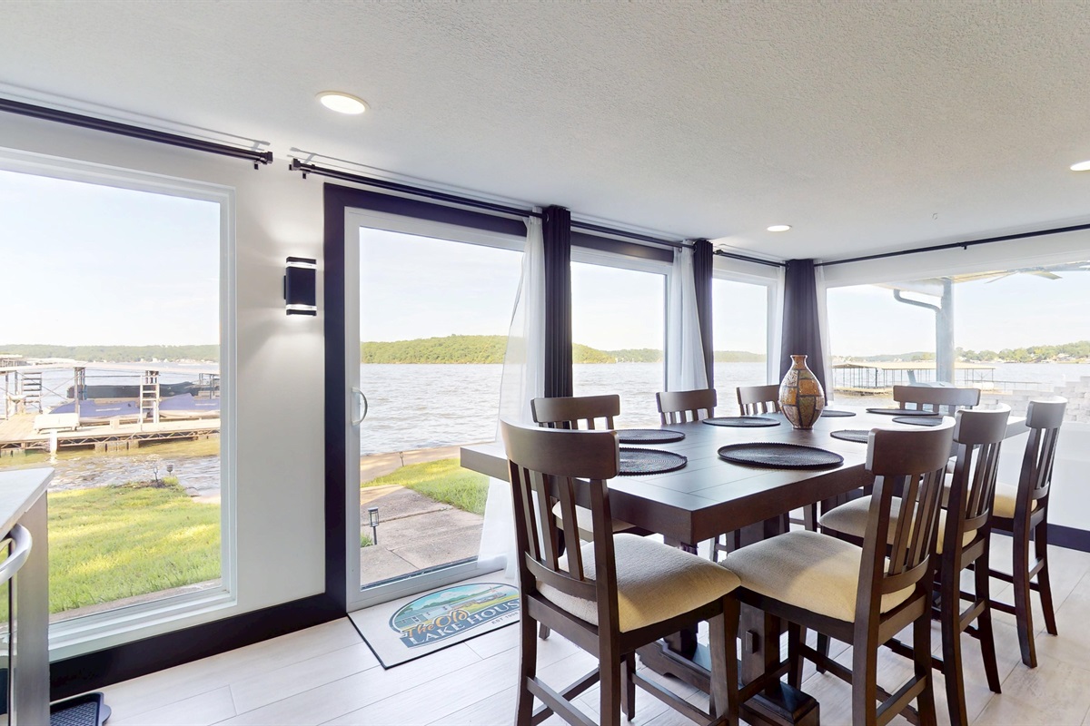 Floor to ceiling windows for those amazing Grand Views of the Gravois Arm.