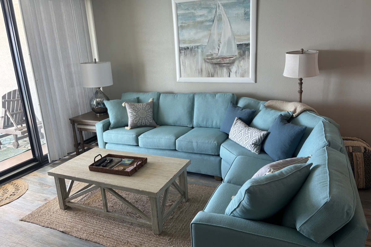We love the new color or the sofa with our decor!