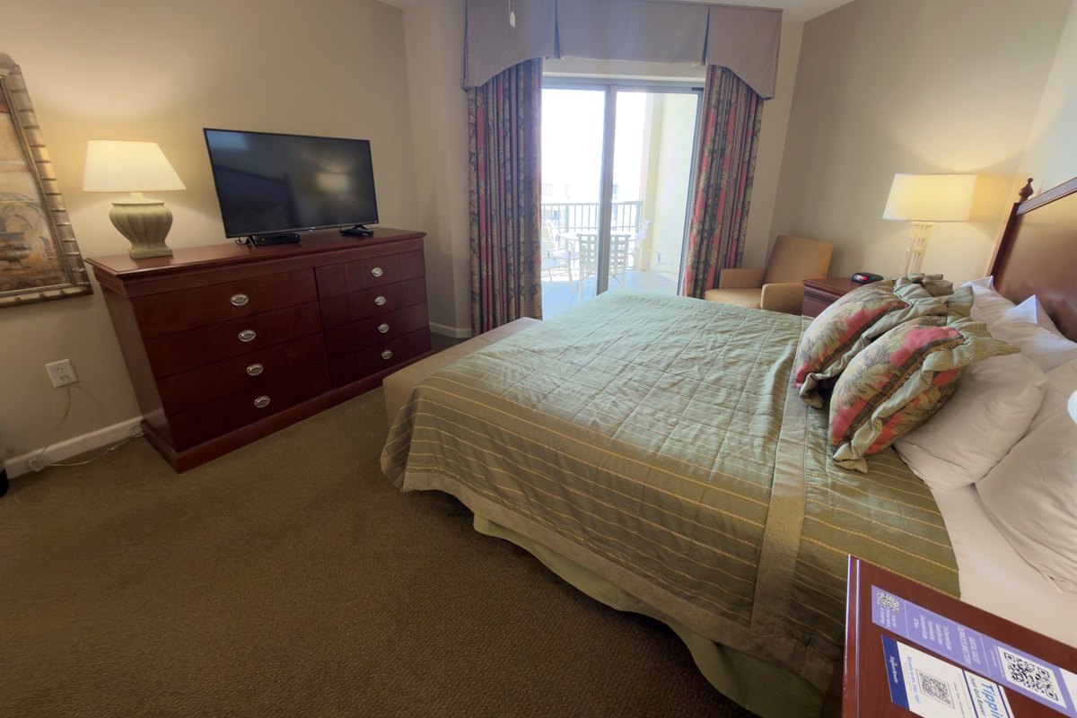 King Bed In Main Bedroom