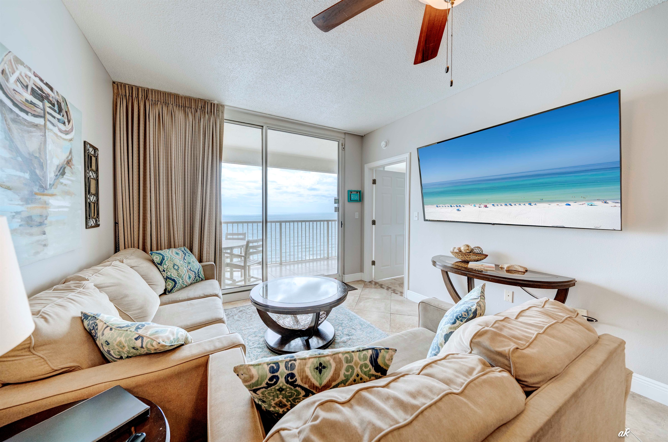 1904 Living 75" Smart TV