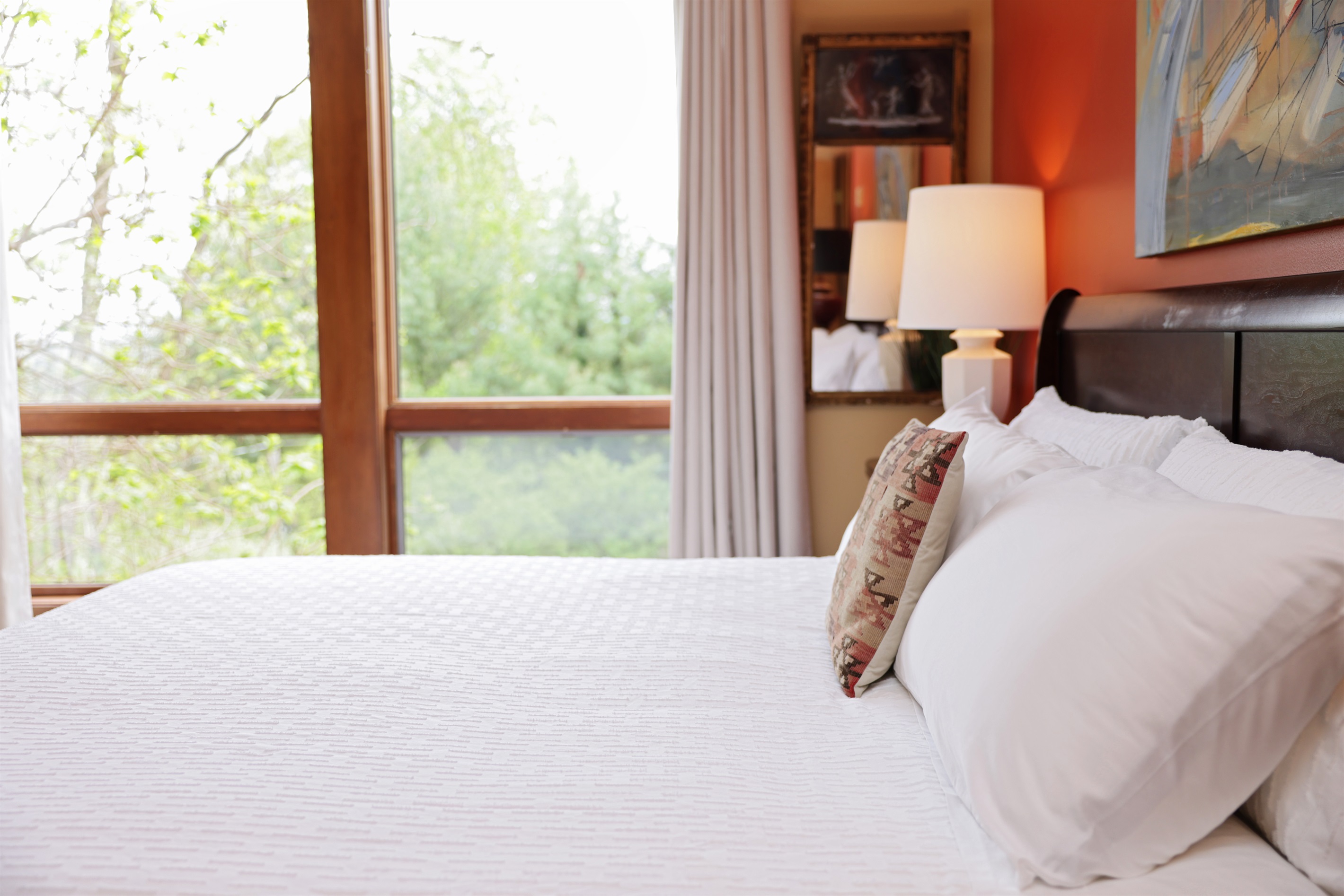 Lie in bed, enjoy the views. Snuggle your honey or don't! It's a Helix Hospitality King you choose together or not!