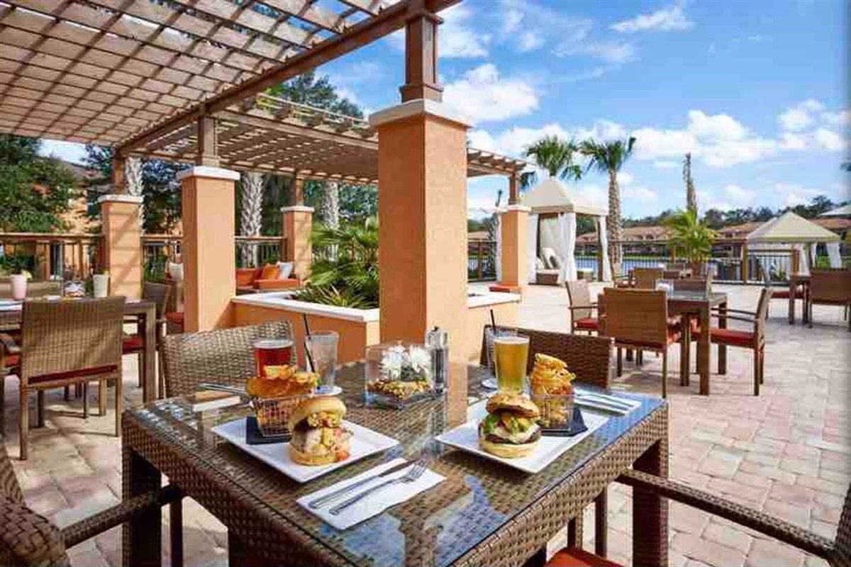 Eating al-fresco