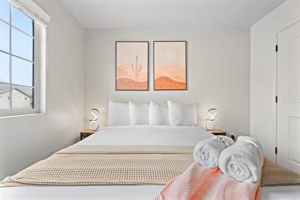 Desert-chic bedroom