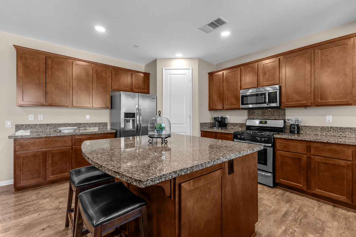 Large Island for Gatherings