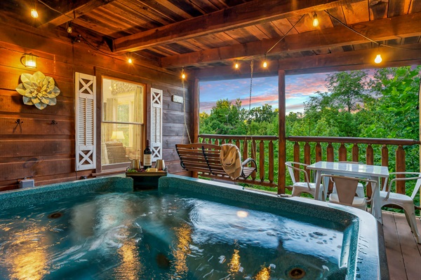 Private Hot Tub | Covered Deck | 1st Floor