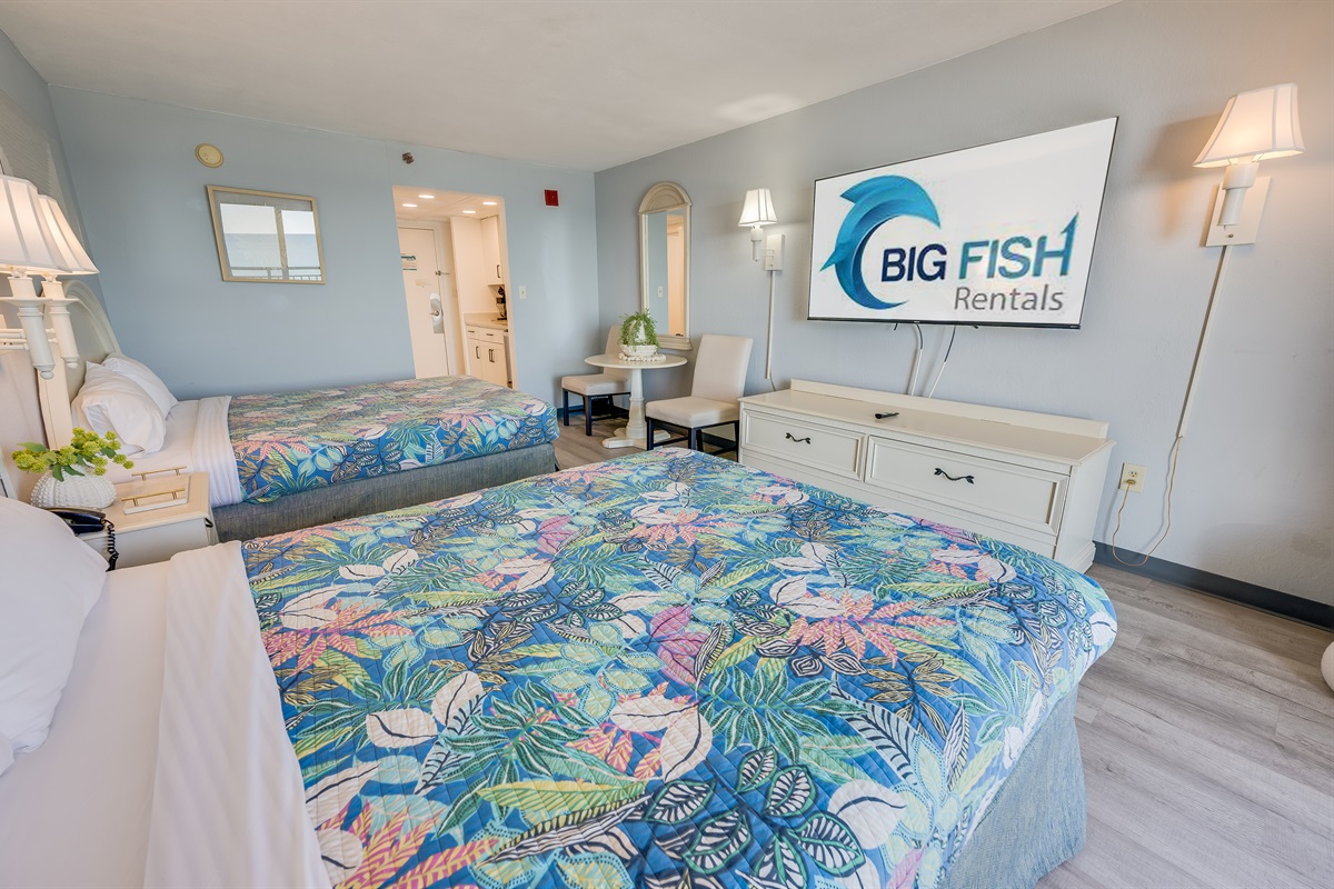 Room with Stunning Views🌊☀️