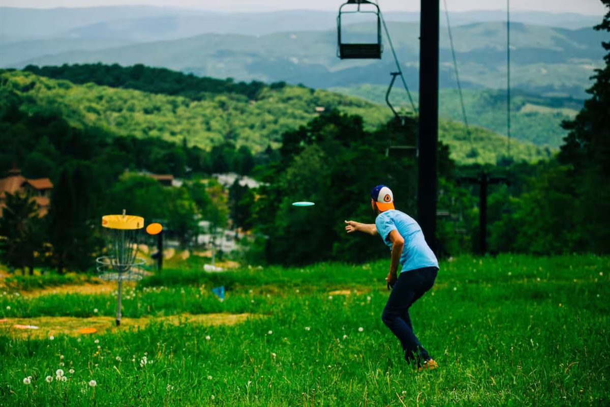 Disc Golf with incredible views! Choose from several great courses in driving distance!