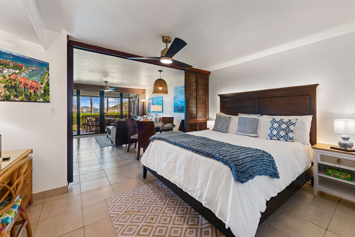 Comfortable king bed