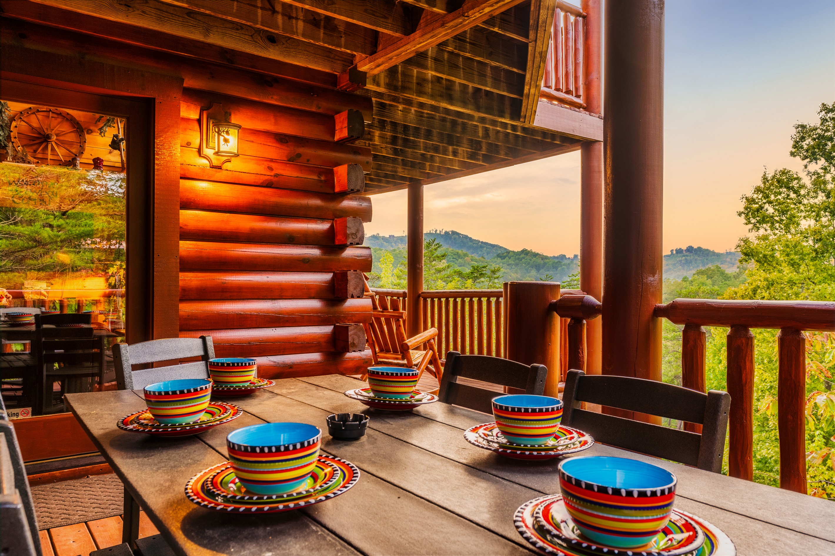 Outdoor dining with a view!