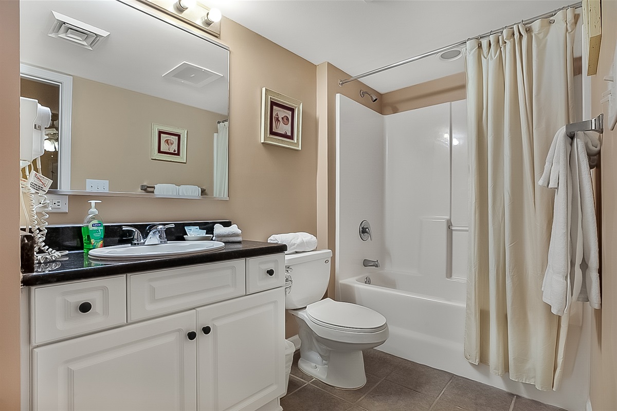 2nd Bathroom