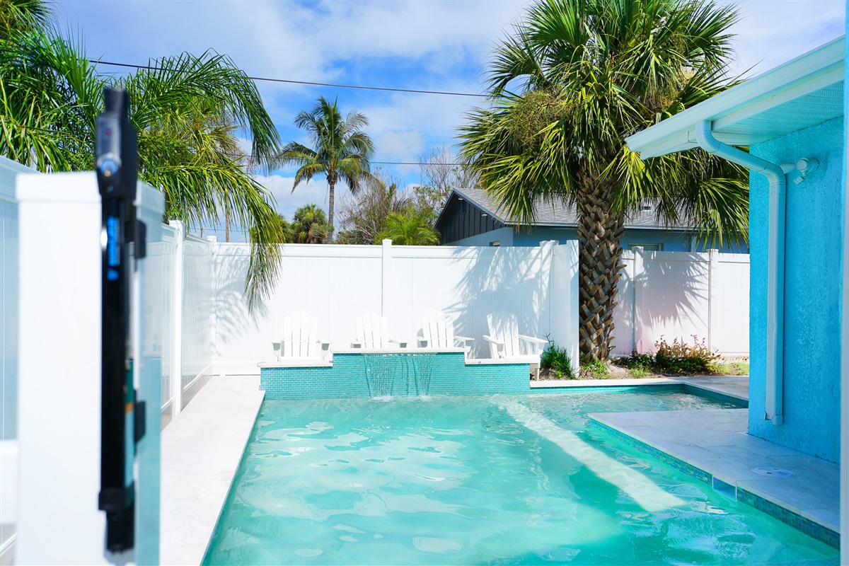 Shared access heated pool