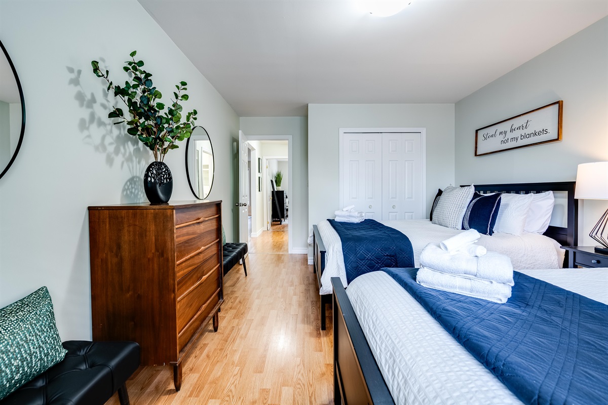 2 Queen Bed's/ Bedroom