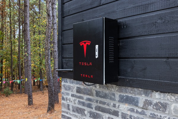 TESLA FAST CHARGER