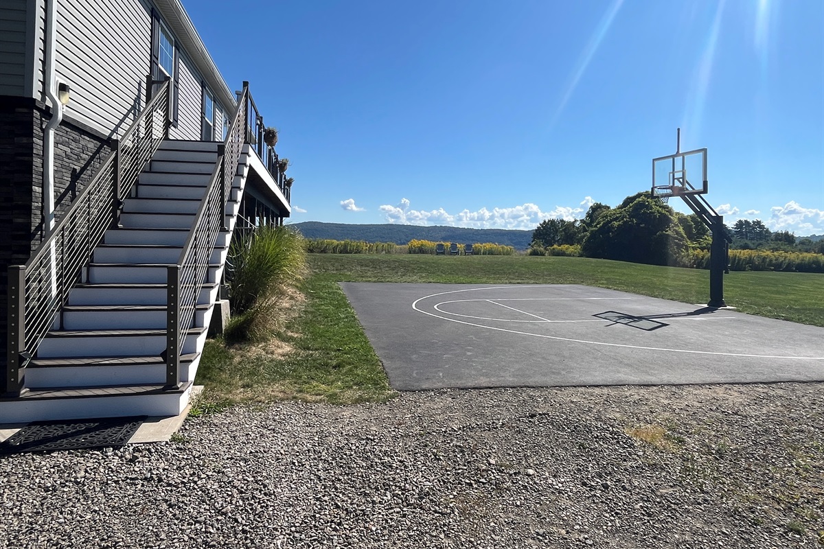 Plenty of outdoor options at Bubnick's Lakeview!