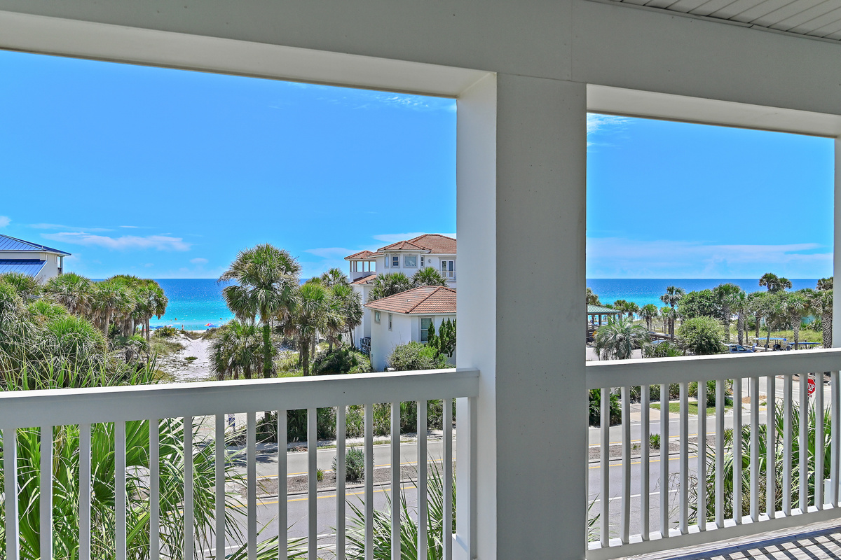 Wake up to beautiful coastal views and the sparkling Gulf just beyond your balcony. Enjoy your morning coffee with the perfect 30A scenery right outside.
