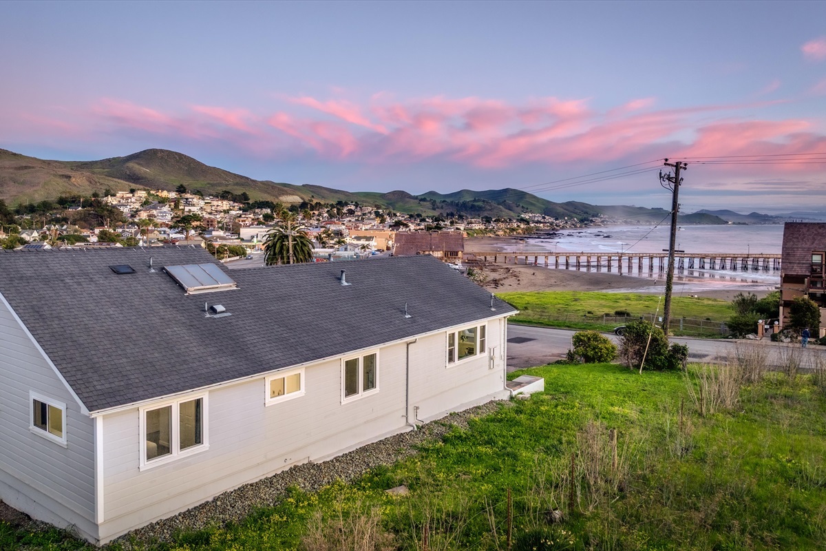 Welcome to your beach home-away-from-home — cozy, private, and wrapped in beautiful views of the Cayucos hillside, beach, pier, ocean and downtown.