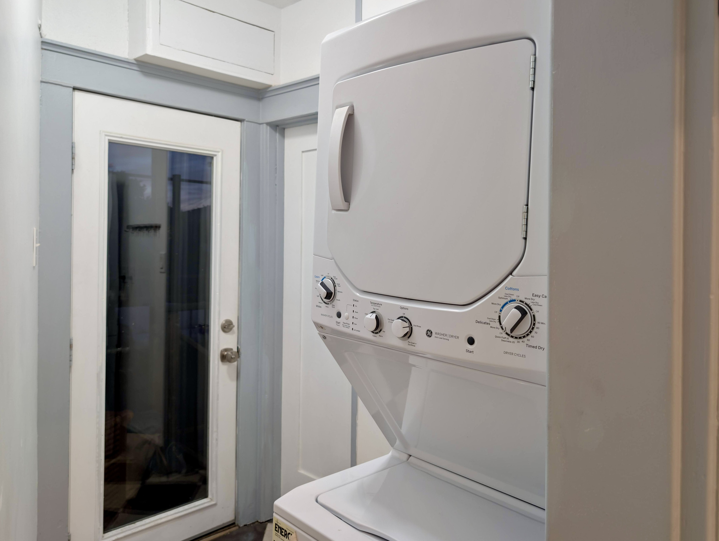 Enjoy the convenience of a private in-unit washer and dryer.