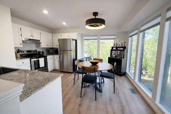 An inviting kitchen and dining view, perfect for casual meals together.
