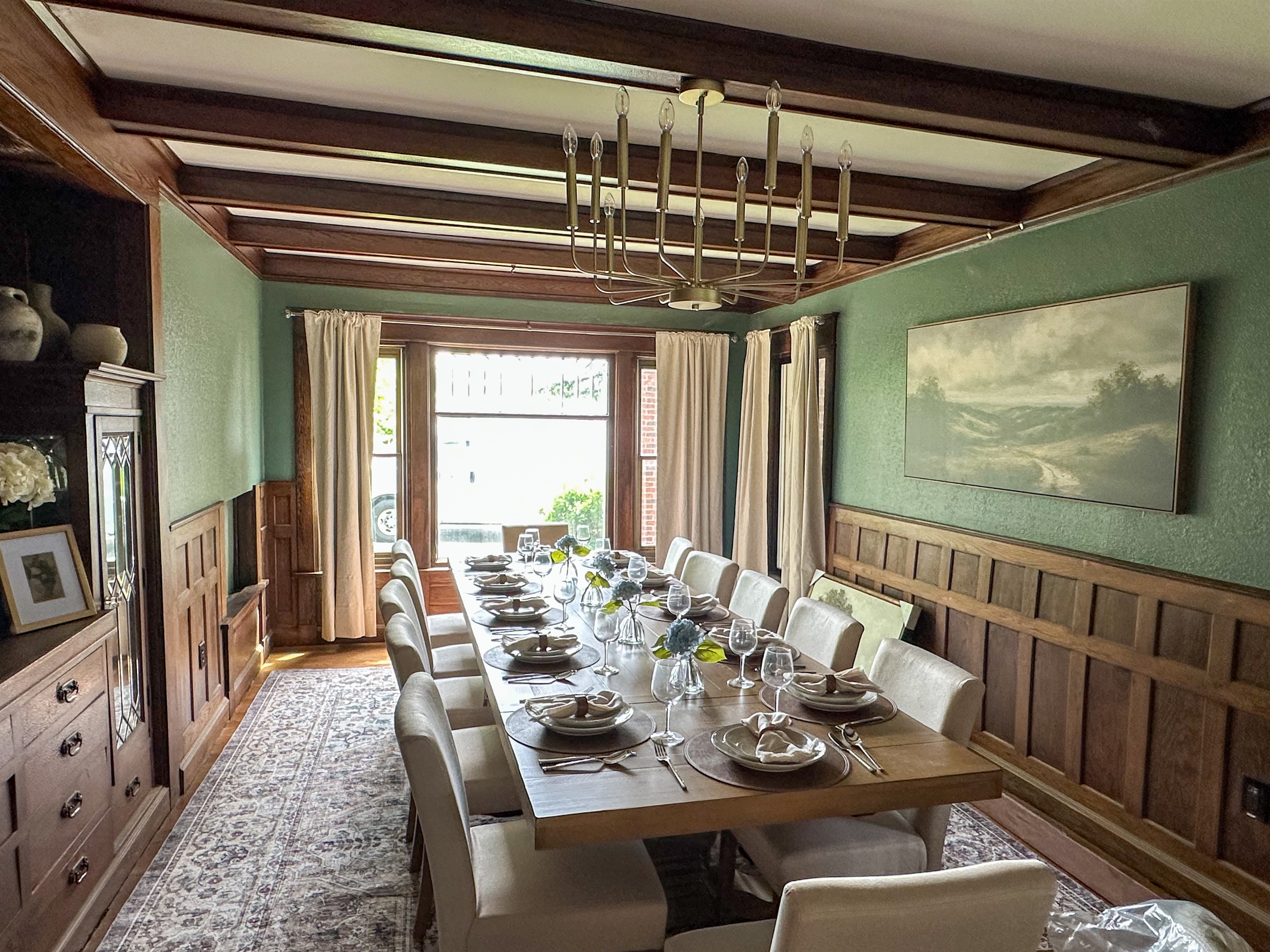 Our dining spaces are designed for connection with seating for 12 indoors & outside, there’s room for everyone to slow down & share meals together. Whether it’s holiday dinners, wine nights or summer cookouts this is where memories are